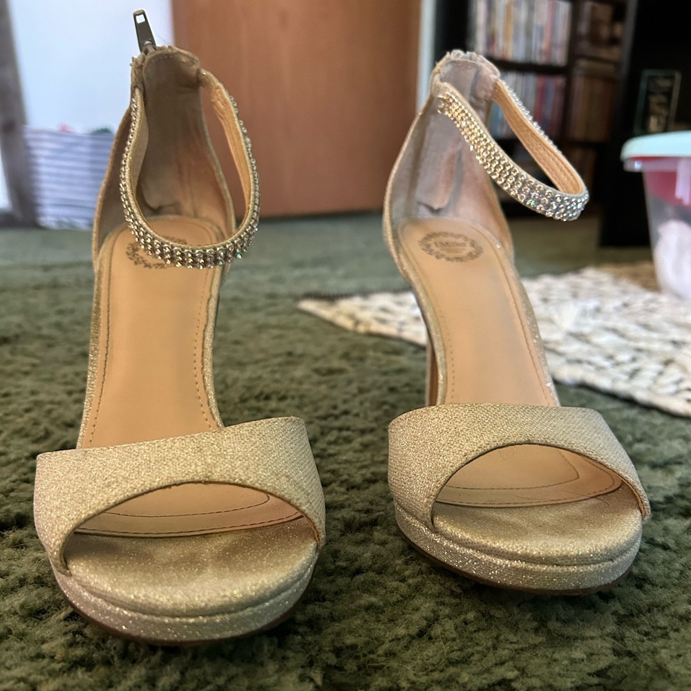 Prom shoes